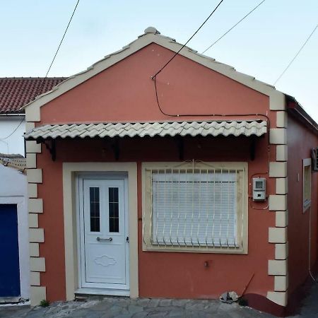 Giannoylas Hoyse{Pigadi Agios Matthaios  Exterior photo
